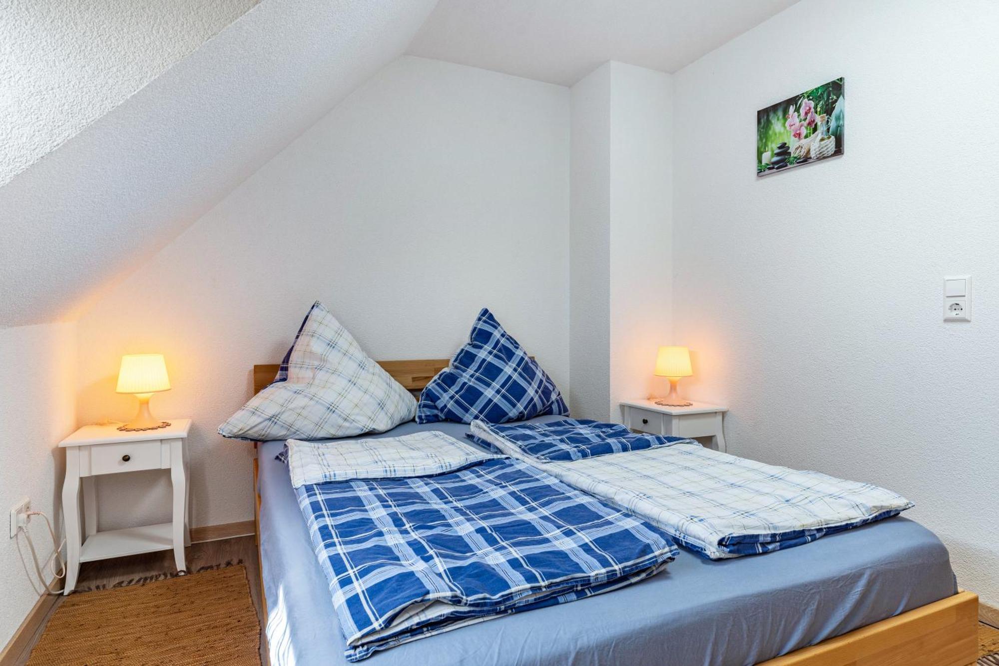 Leon Apartment *
